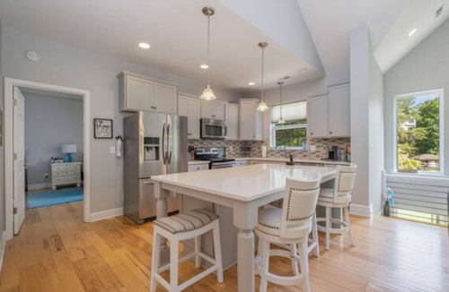 Lake Norman of Catawba House | "3X THE FUN" at Lytton's Hideaway! Pet friendly! Sleeps up to 14! Boat Rental!