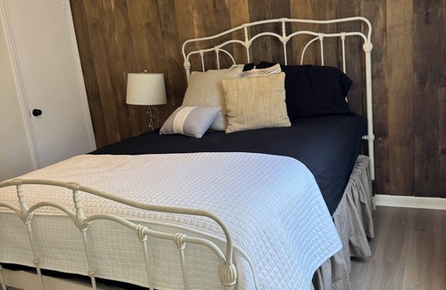 Travelers Rest House | 4-bedroom house in lovely Travelers Rest minutes from the Swamp Rabbit Trail.