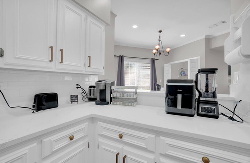 Gunter Afs House | 4 Bedroom House with Fast Wifi, Game Room, Fireplace, 2 King Beds, Grill, Office