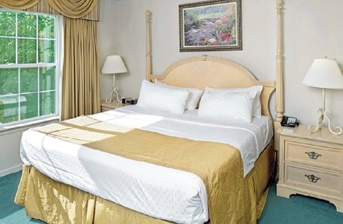 Berkeley Resort | 4 Bedroom Vacation Condo-Indoor Pool-In Room Fireplace-Sleeps 12!