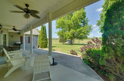 Byrdstown House | 4 Mi to Dale Hollow Lake! Countryside Retreat