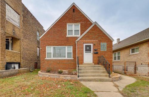 East Chicago House | 4 Mi to Lake Michigan: East Chicago Home w/Grill
