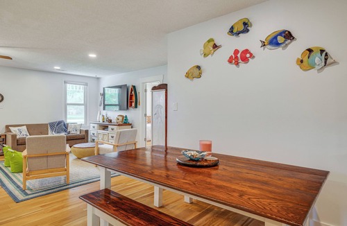 Morehead City Cottage | 4 Mi to Radio Island Beach: Family Cottage