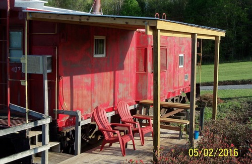 Fancy Gap Cabin | #407 - Authentic Railroad Cabooses And Depot Just Off The Blue Ridge Parkway