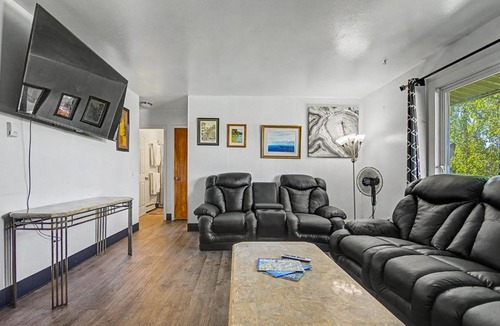 Midtown Anchorage Apartment | 410 e 45th ave unit 4