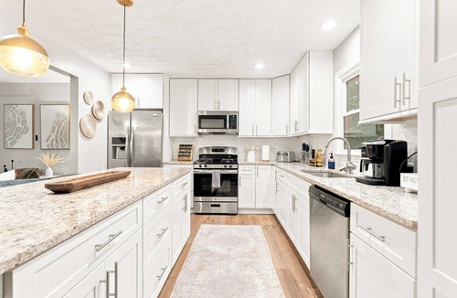 Marietta House | 4bed/3 bath Marietta -east cobb- Monthly- flexible Stays- Pet Friendly