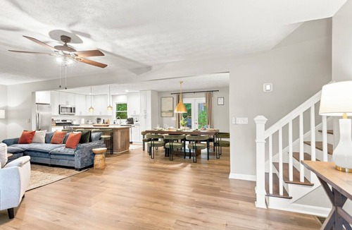 Marietta House | 4bed/3 bath Marietta -east cobb- Monthly- flexible Stays- Pet Friendly
