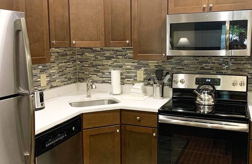 Berkeley House | 4BR/4BA, Sleeps12. 4.5 resort. Vacation Village at Williamsburg near Theme Parks