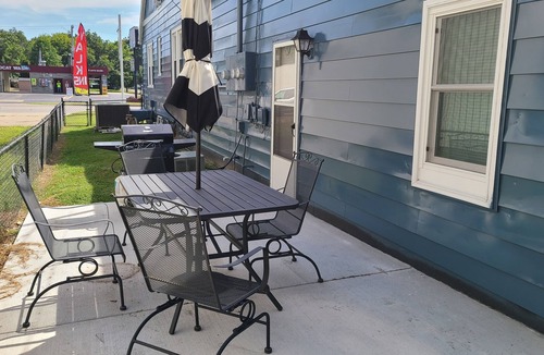Mount Vernon Apartment | 4th St Studio- Weekly/Monthly Discounts! Travelers and Contractors Welcome!