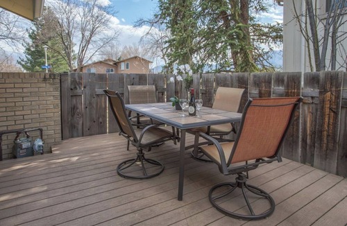 Keewayden House | 5 bedroom, 3 bath ~ Sleeps 12, Great for Families