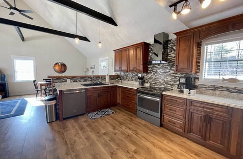 La Follette House | 5 Bedroom Norris Lake Home with Covered Boat Slip at Sugar Hollow Marina