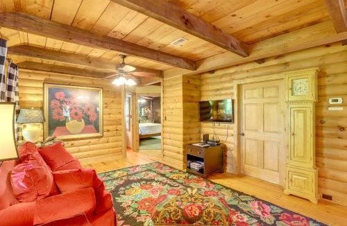 Asheville House | 5 Mi to Dtwn Asheville: Tranquil Cabin Retreat!