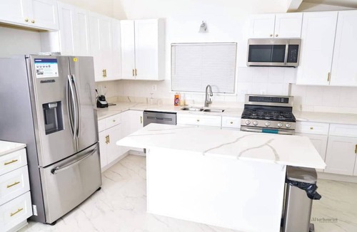 Hillandale House | 5BR Silver Spring Retreat Near DC w/Kings
