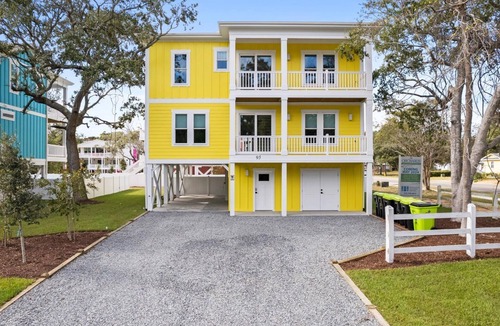 Long Beach House | 6 Bedroom Oak Island Oasis with Private Pool