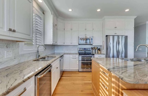 North Carolina Coast House | 6br Oceanfront Cottage w/awesome views and short walk to the boardwalk.