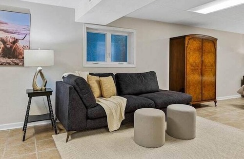 Hendersonville Apartment | 7 Bedroom 682207 by Houzlet