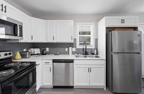 East Durham Condo | 7 Min walk to Golden Belt - 4 Min Drive to Downtown - 7 to Duke