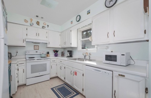 Rodanthe House | 7041- Duck Dog, 4-Bedroom House in Rodanthe, NC