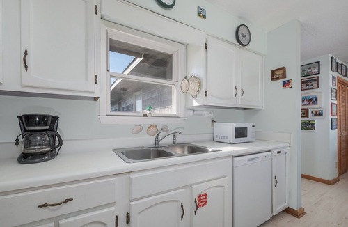 Rodanthe House | 7041- Duck Dog, 4-Bedroom House in Rodanthe, NC
