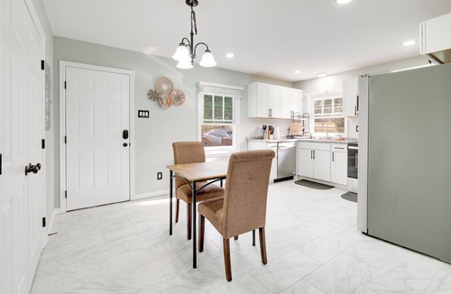 Highland Springs Cottage | 8 Mi to Vcu: City Explorer's Base in Richmond