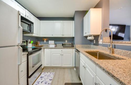 Greensboro House | 9 Mi to UNCG & Dtwn: Suburban Family Condo