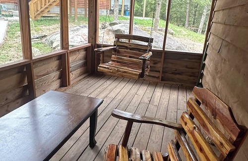 Parkers Lake Cabin | A cozy cabin, with lake views, located only 15 miles from Cumberland Falls!