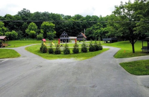 Farmers Cabin | A-Frame Cabin - Near Cave Run Lake & Marina - Cabin #1