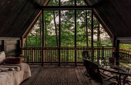 Wellington Cabin | A-Frame Escape - Hot Tub · Outdoor Cinema · Cave Run Lake + Red River Gorge