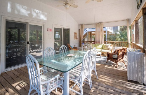 Tranquil Harbour House | A Last Resort