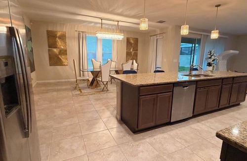 St. Cloud House | A Luxury Stay Designed to Feel Like Home
