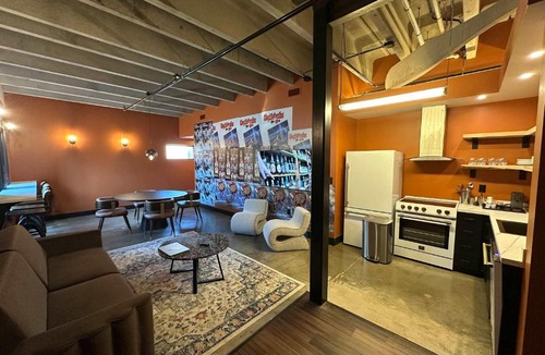 Downtown Louisville Hotel | A12 The Field Suite