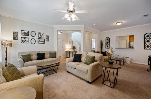 Acworth House | Acworth 3BR Retreat Near LakePoint, Lakes & Trails
