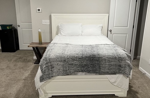 Lilburn Apartment | Adorable private studio in quiet neighborhood