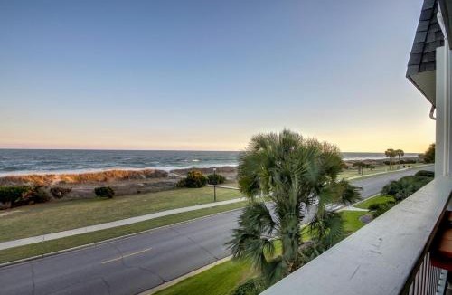 Myrtle Beach House | Adventurous Oceanfront 2 Bdrm Condo