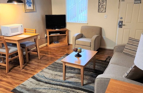 Salem Hotel | Affordable Corporate Suites of Salem