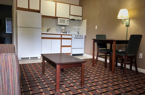 Burlington Hotel | Affordable Suites Burlington