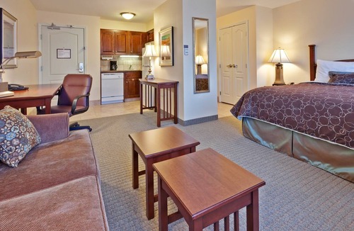 Indianapolis Apartment | Air-Conditioned Studio | Free Breakfast, Pool Access + Business Center On-Site