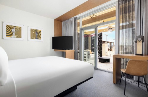 Downtown Asheville Hotel | Aloft by Marriott Asheville Downtown