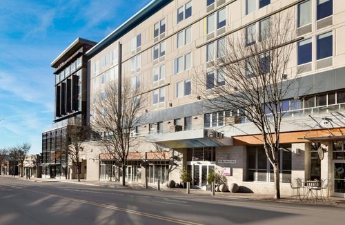 Downtown Asheville Hotel | Aloft by Marriott Asheville Downtown