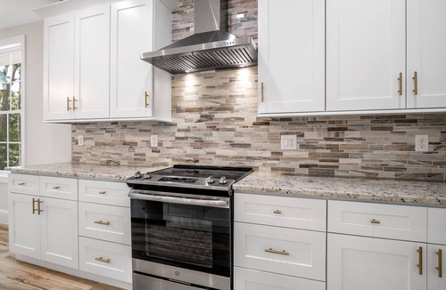 Tranquil Harbour House | Anchor Down by Middleton Park - Prime Location