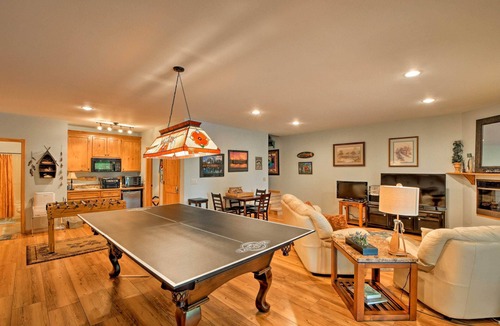 Andrews Cabin | Andrews Cabin w/Game Room & Covered Porch!