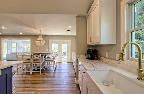 Hiawassee House | Angel’s Envy by Chatuge Home Concierge | 6BR · Sleeps 14 · Lakefront · Hot Tub · Game Room