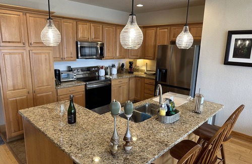 Wolf Laurel House | Appalachian Hideaway Perfect west Views - Hatley Pointe less than 5 minutes away