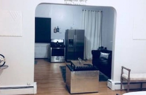 CUF Apartment | Apt #1 · Clean and Large loft apt near UC and OTR