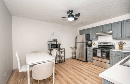 Williamstown House | Arkstone Retreat - 3 in 1! Only 4 min to the Ark!