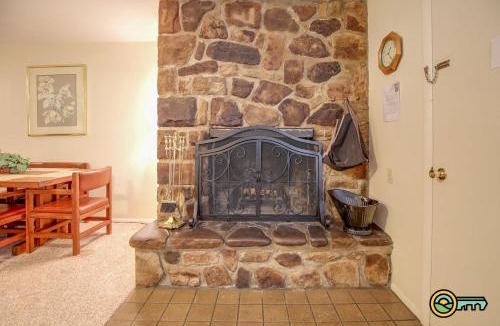 Mount Jackson House | Aspen East Unit #117