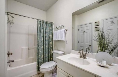 Vaught House | At Home While Away 2BR in Gated Community
