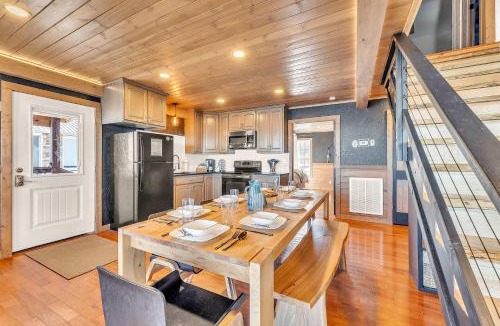 Bryant House | Attitude Adjustment Cabin with hot tub fire pit & indoor pool