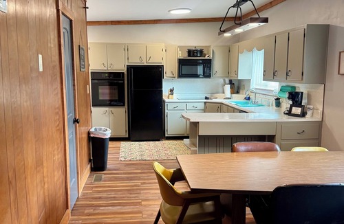 Bramwell Cabin | ATV TrailCamp: The King Crib- Just seconds from HMT Pocahontas Trailhead!