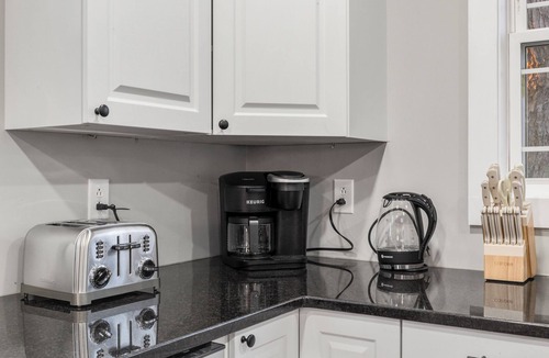 Lawrenceburg House | Award-winning 3 king bedroom retreat in historic downtown Lawrenceburg, steps from Main Street and minutes to the Kentucky Bourbon Trail.